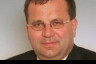 Vláda prohlubuje ekonomickou recesi