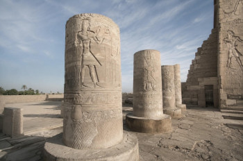 Egyptské chrámy dodnes ukrývají tajemství stará tisíce let Egyptské chrámy dodnes ukrývají tajemství stará tisíce let