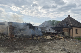 Požár garáže způsobil škodu za miliony