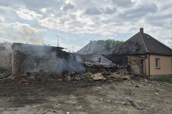 Požár garáže způsobil škodu za miliony