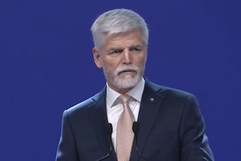 Vydírání, nebo výsměch Hradu? Pavel ukázal Macinkovy SMS