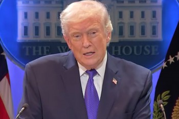 Trump nařídil zveřejnit spisy o UFO a mimozemšťanech