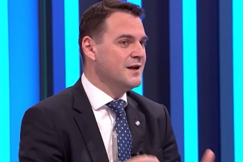 Neziskový aktivismus proti vládě a podivné státní dotace